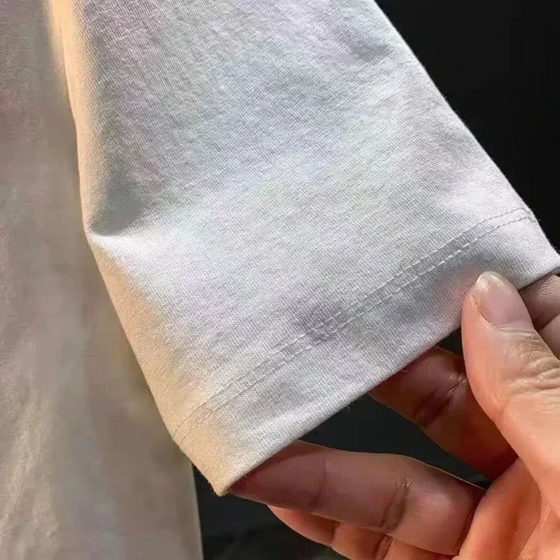 High-end Light Luxury Short-sleeved T-shirt for Men, A New Summer Fashion and Versatile Half-sleeved Round-neck Top for Men